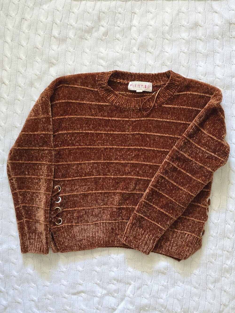 NWOT Pink Republic Girls Plush Knit Sweater - Size Medium